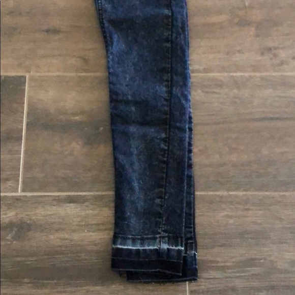 Mid Rise Jeggings - Picture 2 of 6